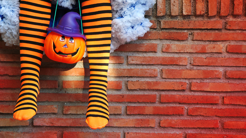 A Spooky Guide to Allergy-Friendly Trick or Treating