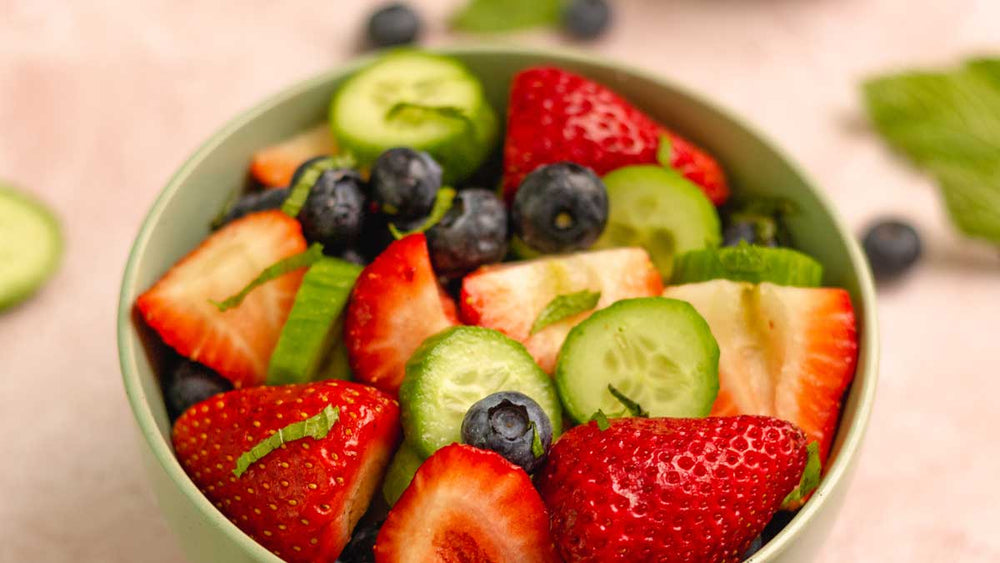 Low FODMAP Cucumber Berry Salad: Summer's Gut-Friendly Delight!